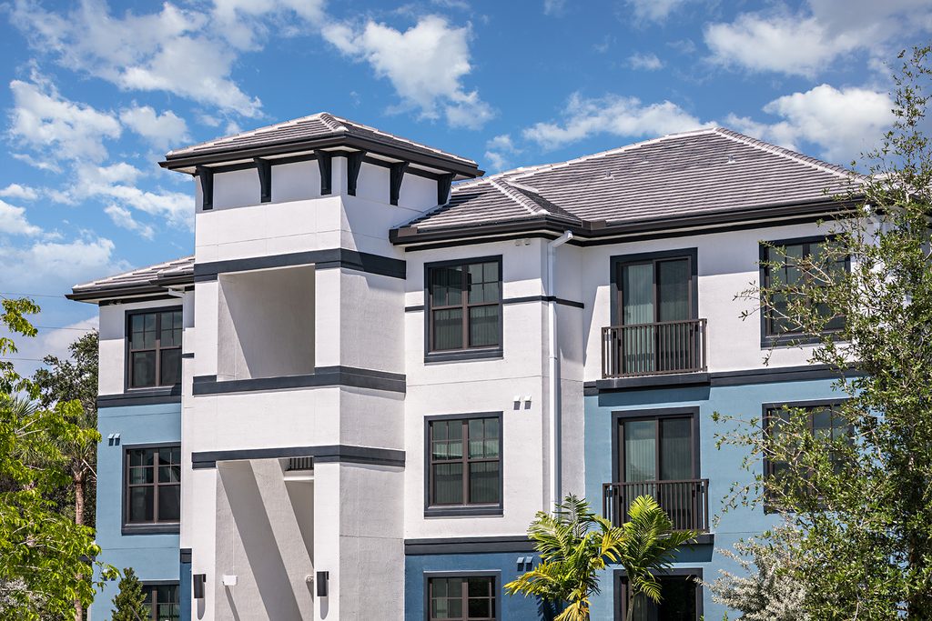 Martin Manor unit close up
